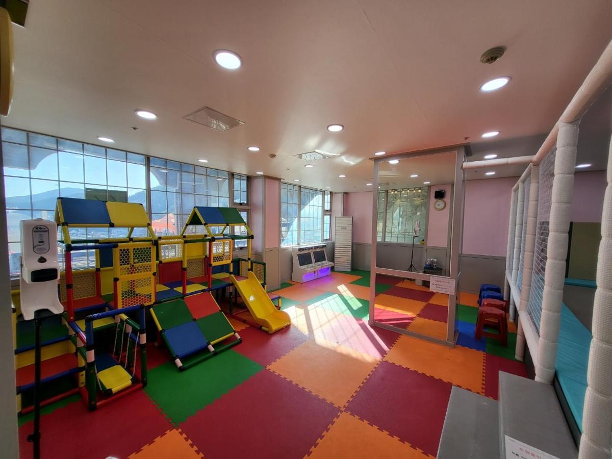 Home Fourest Resort Geoje Exterior photo