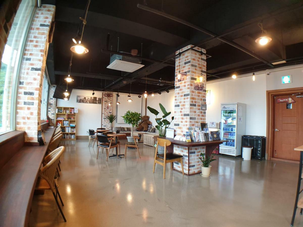 Home Fourest Resort Geoje Exterior photo