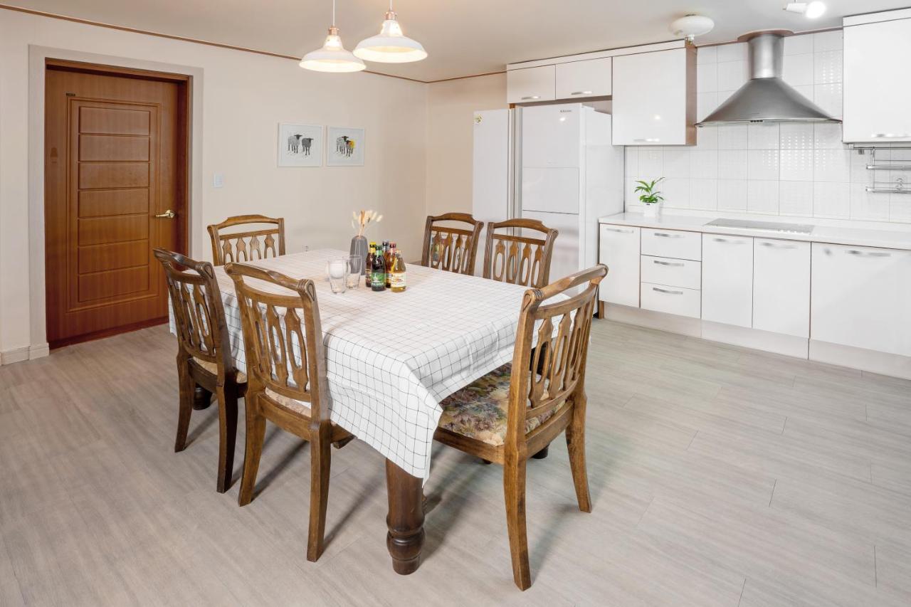 Home Fourest Resort Geoje Exterior photo