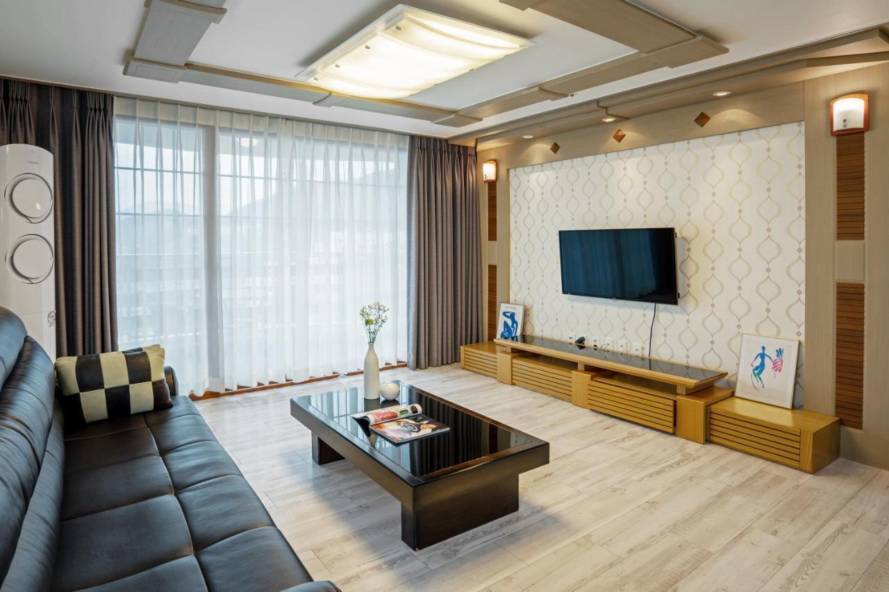 Home Fourest Resort Geoje Exterior photo